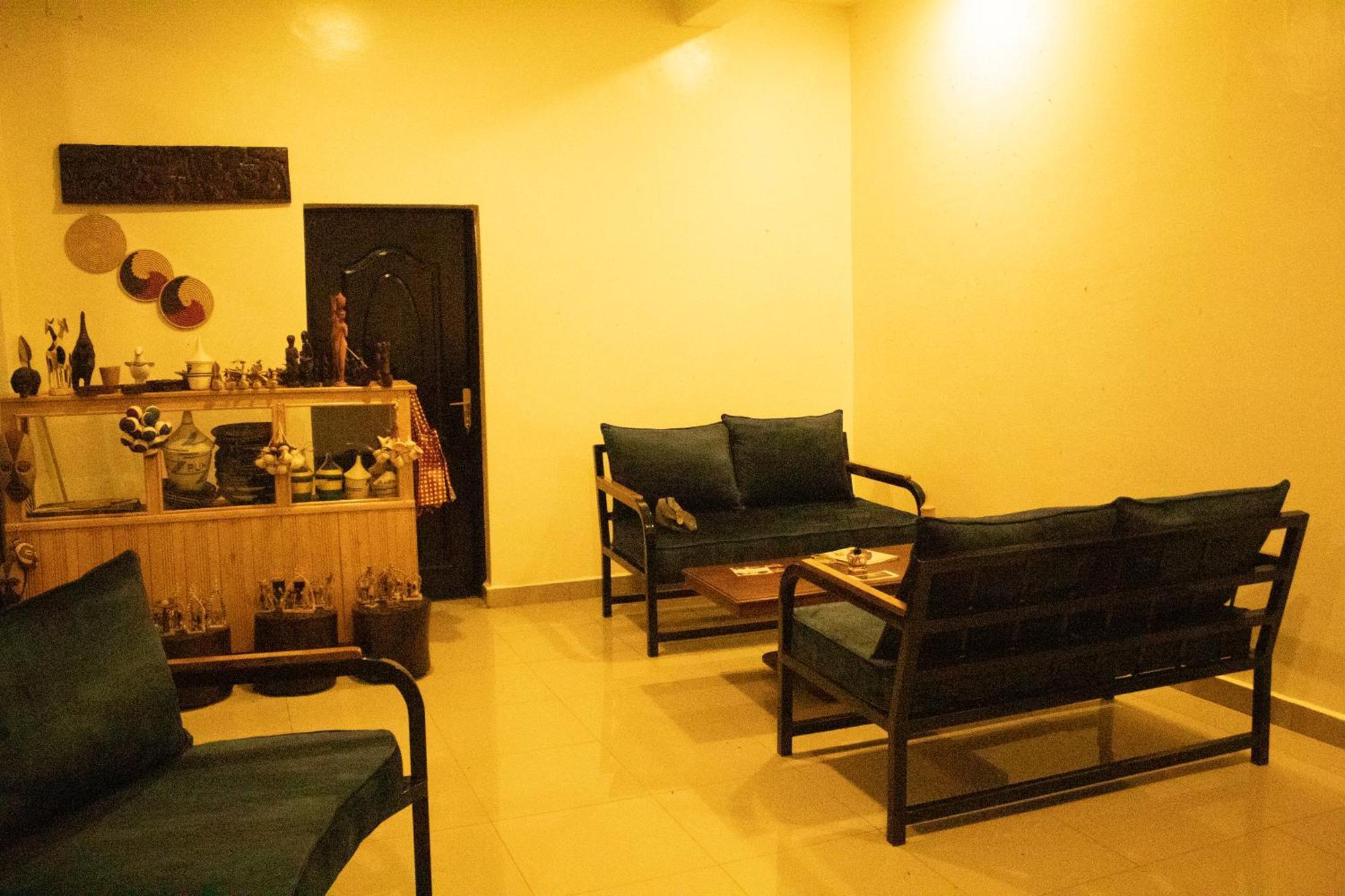 Peace Guest House Muhari Exterior foto